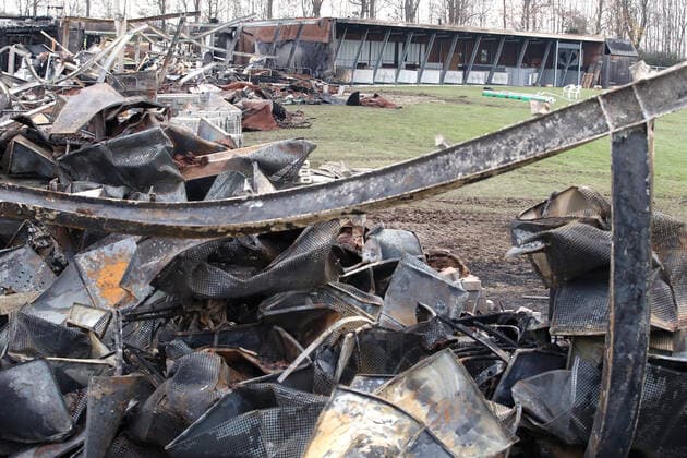 09 12 2022, Dortmund, On a golf course in Dortmund Wambel, a teeing ground was almost completely destroyed by fire in the night of Saturday 10 December Arson can not be ruled out The fire department was in action until the morning The golf course at the racecourse in Wambel was badly destroyed North Rhine Westphalia Germany