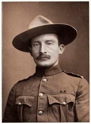 RECORD DATE NOT STATED Robert Stephenson Smyth Baden-Powell, British soldier, c1900. Creator: Anon. Copyright:xAnnxRonanxPicturexLibrary HeritagexImagesx IMAGO ,1148815 ! ACHTUNG: AUFNAHMEDATUM GESCHÄTZT!  Copyright:AnnxRonanxPicturexLibrary HeritagexImagesx IMAGO
