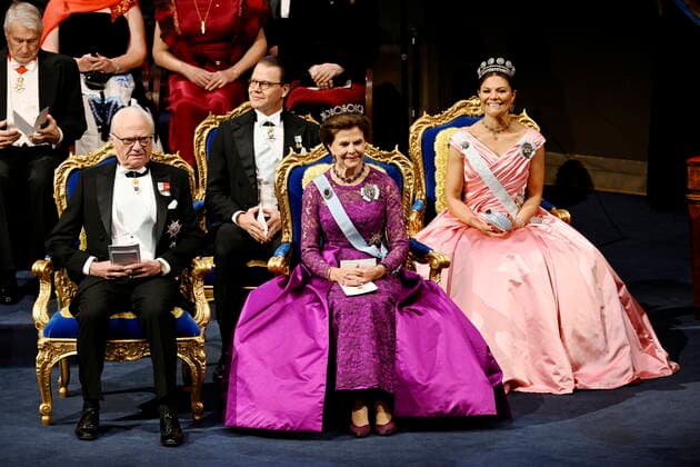STOCKHOLM 20221210 Kung Carl Gustaf, drottning Silvia, prins Daniel och kronprinsessan Victoria under Nobelprisutdelningen i Konserthuset i Stockholm pa lördagen. STOCKHOLM Sverige x10050x *** STOCKHOLM 20221210 King Carl Gustaf, Queen Silvia, Prince Daniel and Crown Princess Victoria during the Nobel Prize ceremony in the Concert Hall in Stockholm on Saturday STOCKHOLM Sweden x10050x,  Copyright: xPontusxLundahl TTx NOBEL 2022 PRISUTDELNING