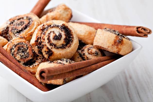 Pinwheel cookies with cinnamon Pinwheel cookies with cinnamon Copyright: xZoonar.com Photographer:xSergheixPlatonovx 4367039