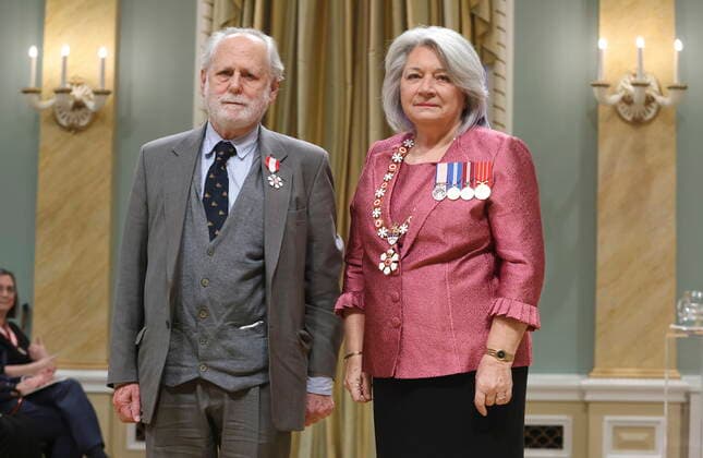 December 14, 2022, Ottawa, ON, Canada: Governor General Mary Simon invests Brian Cherney as a member of the Order of Canada during a ceremony at Rideau Hall in Ottawa on Wednesday, December 14, 2022. Ottawa Canada  - ZUMAc35_ 20221214_zaf_c35_073 Copyright: xPatrickxDoylex