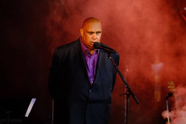 UNCLE ARCHIE ROACH STATE MEMORIAL, Uncle Kutcha Edwards is seen at the State Memorial Service to celebrate the life and music of Australian singer Uncle Archie Roach at the Sidney Myer Music Bowl in Melbourne, Thursday, December 15, 2022. The 66-year-old Gunditjmara-Bundjalung elder rose to prominence with the release of his debut single Took the Children Away in 1990 and was inducted into the ARIA Hall of Fame in 2020. ( NO ARCHIVING, EDITORIAL USE ONLY, NO USE IN BOOKS WITHOUT CONSENT MELBOURNE VICTORIA AUSTRALIA  Copyright: xLUISxASCUIx 20221215001742936130