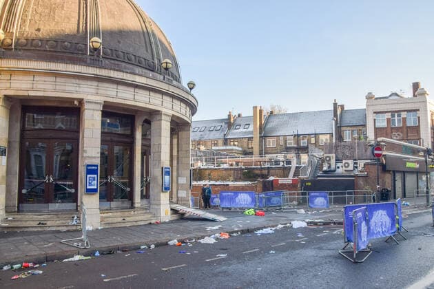 December 16, 2022, London, England, United Kingdom: Exterior view of the O2 Academy Brixton on the morning after the show. Four people are in hospital in critical condition after they were crushed during a concert by Afropop singer Asake at the iconic venue in south London. London United Kingdom - ZUMAv130 20221216_zip_v130_032 Copyright: xVukxValcicx