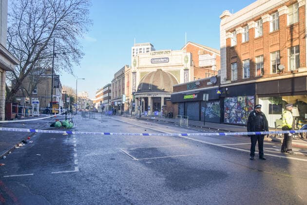 December 16, 2022, London, England, United Kingdom: A police cordon outside the O2 Academy Brixton. Four people are in hospital in critical condition after they were crushed during a concert by Afropop singer Asake at the iconic venue in south London. London United Kingdom - ZUMAv130 20221216_zip_v130_028 Copyright: xVukxValcicx