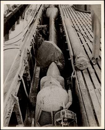 RECORD DATE NOT STATED Schnorkle on deck on captured German U-Boat , Ventilation. Photographs of the First Naval District Copyright: xpiemagsx digcompie09122022-114850 !ACHTUNG AUFNAHMEDATUM GESCHÄTZT!