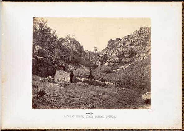 RECORD DATE NOT STATED Devil s Gate, Dale Creek Canon. , Canyons, Union Pacific Railroad Company. Photographs of the American West Copyright: xpiemagsx digcompie09122022-39840 !ACHTUNG AUFNAHMEDATUM GESCHÄTZT!
