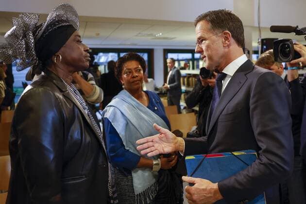 THE HAGUE Prime Minister Mark Rutte in conversation with guests after a speech in which a government response is given to the report Chains of the Past by the Advisory Board Dialogue Group Slavery Past Rutte gave the speech at the National Archives in The Hague ANP ROBIN VAN LONKHUIJSEN netherlands out belgium out  Copyright: xx x459660581x originalFilename: 459660581.jpg