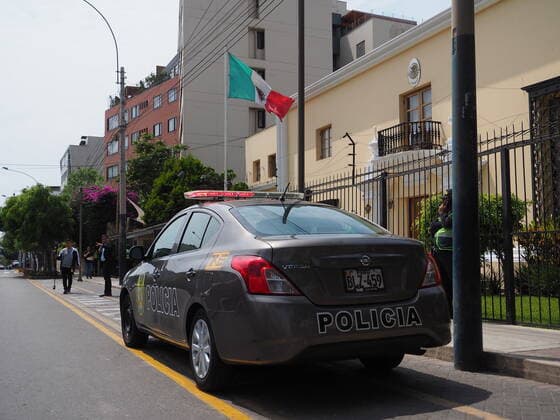 December 20, 2022, Lima, Lima, Peru: Police Guards the Mexican Embassy, where Lilia Paredes, wife of former President Pedro Castillo and her two children, would be in asylum. The Government of Mexico has granted Political Asylum to the Family of the Former Peruvian President who attempted to carry out a coup on December 7th amidst serious accusations of corruption towards him and his family. Lima Peru - ZUMAg240 20221220_zip_g240_002 Copyright: xCarlosxGarciaxGranthonx
