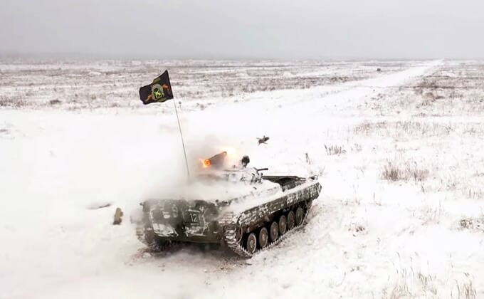 News Themen der Woche KW51 News Bilder des Tages BELARUS, BREST REGION - DECEMBER 21, 2022: Seen in this video screen grab is a joint combat training session of Russian and Belarusian military servicemen of a regional group of forces on Brestsky military training range. Video grab. Best possible quality. Russian Defence Ministry Press Office TASS  56526666