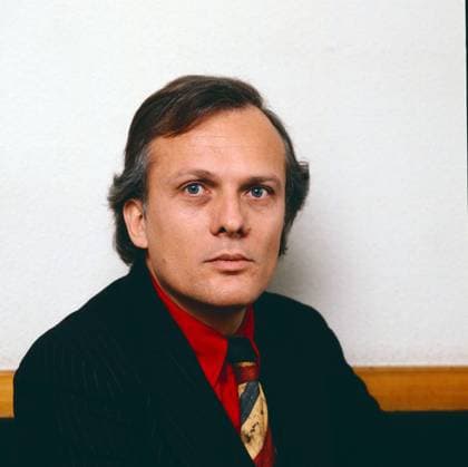 ZDENEK MACAL Zdenek Macal, auch ZdenÄ›k Macal, tschechischer Dirigent, Portrait, Deutschland, 1980. Zdenek Macal or ZdenÄ›k Macal, Czech conductor, portrait, Germany, 1980., Deutschland Copyright: kpa kpa_55043862 UnitedArchives EDITORIAL USE ONLY