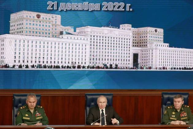 News Themen der Woche KW51 News Bilder des Tages RUSSIA, MOSCOW - DECEMBER 21, 2022: Russiaâ€™s Defence Minister Sergei Shoigu, President Vladimir Putin and Chief of the General Staff Valery Gerasimov (L-R) attend an extended meeting of the Russian Defence Ministry Board at the National Defence Management Centre. Sergei Fadeichev TASS  56529985