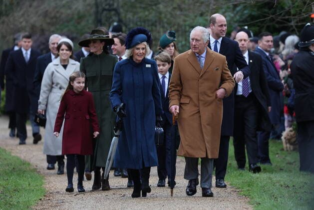 Entertainment Bilder des Tages Bilder des Jahres 2022, Entertainment 12 Dezember Entertainment Themen der Woche KW51 . 25 12 2022. Sandringham , United Kingdom. UK Royals arriving at the Christmas Day church service at Sandringham, United Kingdom.  xStephenxLockx xi-Imagesx IIM-24035-0009