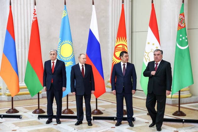 News Themen der Woche KW52 RUSSIA, ST PETERSBURG - DECEMBER 26, 2022: Kazakhstan s President Kassym-Jomart Tokayev, Russia s President Vladimir Putin, Kyrgyzstan s President Sadyr Japarov and Tajikistan s President Emomali Rahmon (L-R) attend a group photo ceremony as part of an informal meeting of the heads of state of the Commonwealth of Independent States (CIS) at the Boris Yeltsin Presidential Library. Peter Kovalev TASS  56572285