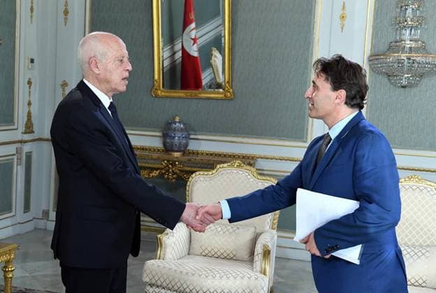News Themen der Woche KW52 News Bilder des Tages Tunisian President Kais Said meets with the representative of the French-Tunisian Company for the Promotion of Agricultural Development, Mohamed Jeridi Tunisian President Kais Said meets with the representative of the French-Tunisian Company for the Promotion of Agricultural Development, Mohamed Jeridi, at Carthage Palace, in Tunis on December 27 2022. Photo by Tunisian Presidency apaimages Tunis Tunis Tunisia 271222_TUNIS_TPO_00 (1) Copyright: xapaimagesxTunisianxPresidencyx xapaimagesx