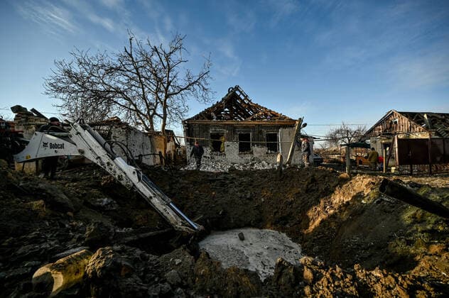 News Themen der Woche KW52 News Bilder des Tages Ukraine-Konflikt, Raketenangriff auf Stepne, Region Saporischschja STEPNE, UKRAINE - DECEMBER 29, 2022 - A destroyed house is seen after a Russian S-300 missile attack on Stepne village, Zaporizhzhia Region, southeastern Ukraine. Consequences of Russian S-300 missile attack on Stepne village  Copyright: xDmytroxSmolienkox