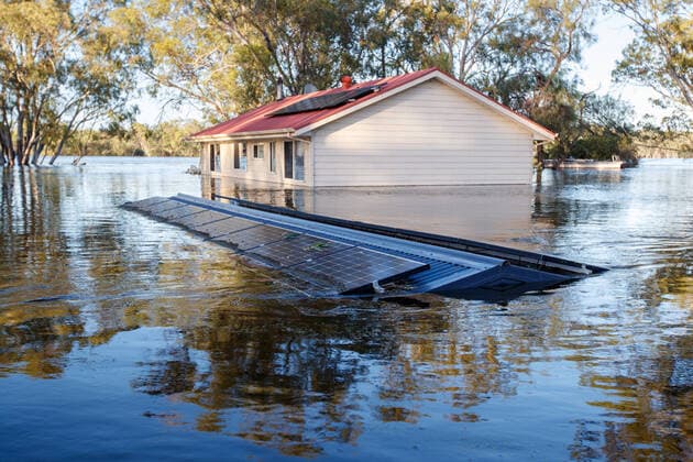 News Themen der Woche KW52 News Bilder des Tages SA FLOODS, Flooding at Scott?s Creek, Morgan, South Australia, Friday, December 30, 2022. The Murray River has peaked at the South Australian border but authorities say towns downstream should remain on high alert. ( NO ARCHIVING, EDITORIAL USE ONLY, NO USE IN BOOKS WITHOUT CONSENT MORGAN SA AUSTRALIA  Copyright: xMATTxTURNERx 20221230001747095178