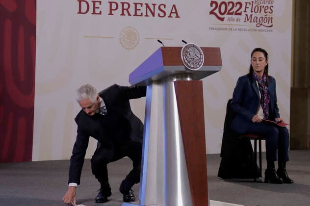 AndrÃ s Manuel Lopez Obrador, President Of Mexico, Holds His Last Mananera (press Conference) Of The Year 2022. He Will Continue With The Same Daily Dynamic Until The End Of His Mandate. Alfredo Del Mazo, governor of the State of Mexico; and Claudia Sheinbaum, head of government of Mexico City, during the 1017th mananera (press conference) of the year 2022 of Andres Manuel Lopez Obrador, president of Mexico, at the National Palace in Mexico City, which will continue with the same daily dynamic until the end of his mandate. Mexico City Mexico City Mexico  Copyright: xGerardoxVieyrax originalFilename: vieyra-notitle221230_npnSb.jpg