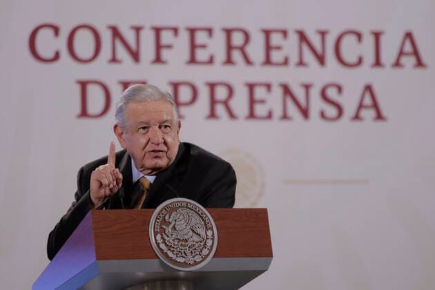 AndrÃ s Manuel Lopez Obrador, President Of Mexico, Holds His Last Mananera (press Conference) Of The Year 2022. He Will Continue With The Same Daily Dynamic Until The End Of His Mandate. Andres Manuel Lopez Obrador, President of Mexico, during his last mornings (press conference) number 1017 of the year 2022 at the National Palace in Mexico City. He will continue with the same daily dynamic until the end of his mandate. The Mexican president estimated that, for the rest of his six-year term, the country will grow at an annual rate of 3% in order for the country to recover from the fall generated by the pandemic. He also announced the upcoming inauguration of the Mexico-Toluca Interurban Train, 10 years after his predecessor, Enrique Pe  Copyright: xGerardoxVieyrax originalFilename: vieyra-notitle221230_npHaL.jpg