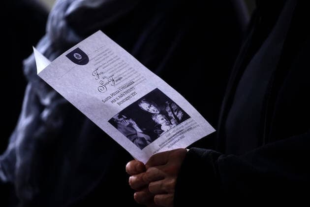News Themen der Woche KW52 News Bilder des Tages December 30, 2022 - Holy Mass and prayer for Pope Emeritus Benedict XVI celebrated by Cardinal ANGELO DE DONATIS in the Lateran Basilica of San Giovanni in Rome. - EvandroInetti_via ZUMA Wire Vatican City State - ZUMAi15_ 20221230_zaf_i15_006 Copyright: xEvandroxInettix