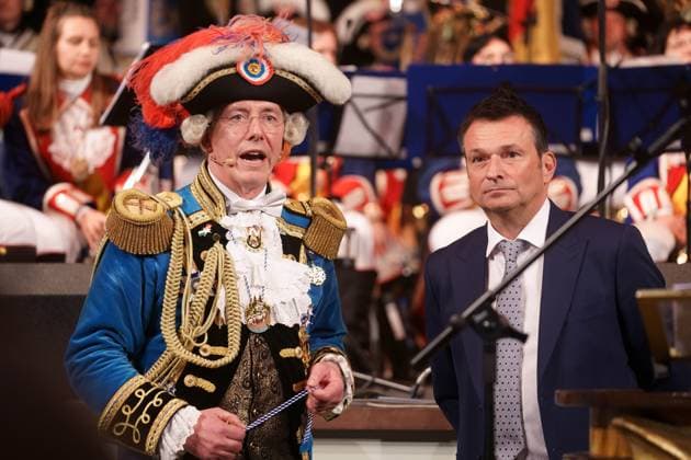 THOMAS THELEN, CHRISTIAN HEIDEL AWARD OF THE RANZENGARDIST TO CHRISTIAN HEIDEL GRAND GENERAL MUSICAL ROLL CALL OF THE MAINZ RANZENGARDE KURFUERSTLICHES SCHLOSS MAINZ