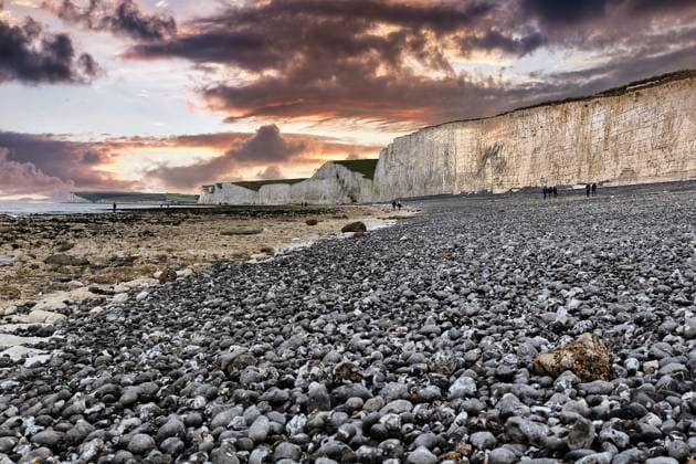 Kreideküste Seven Sisters, Abendhimmel, Birling Gap, East Sussex, South Downs Nationalpark, England, Großbritannien, Europa *** Chalk coast Seven sisters, evening sky, Birling gap East sussex, South Downs national park, England, Great Britain, Europe Copyright: imageBROKER AngelaxtoxRoxel ibxato08919462.jpg