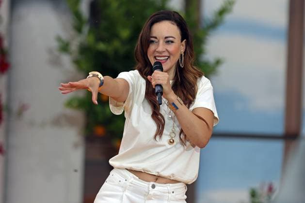 Jasmin Wagner Immer wieder sonntags 2021 episode 9 performance of the German Croatian pop singer Jasmin Wagner at the ARD entertainment show Immer wieder sonntags TV recording from 22 08 2021 at Europa Park Rust Germany