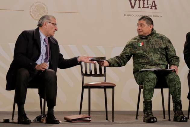 Mexico Politics Adan Augusto Lopez, Secretary of the Interior; and Luis Cresencio Sandoval, Secretary of National Defense, during a morning press conference at the National Palace in Mexico City, after the recapture of Ovidio Guzman, son of drug trafficker Joaquin El Chapo Guzman, which occurred on January 5, 2023 in the State of Sinaloa, later transferred to the capital of the country and finally to the maximum security prison of El Altiplano in Toluca, State of Mexico. Mexico City Mexico City Mexico  Copyright: xGerardoxVieyrax originalFilename: vieyra-notitle230106_npmX2.jpg