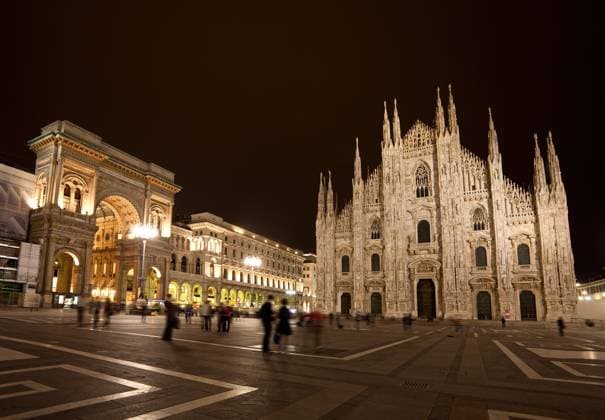 Piazza del Duomo at night, Milan, Italy Copyright: xAndreyxBandurenkox xDesignxPicsx , 31905995 Copyright: AndreyxBandurenkox xDesignxPics 31905995