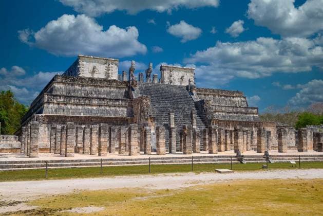 Temple of the Warriors in Chichen Itza, Quintana Roo, Mexico. Mayan ruins near Cancun, Temple of the Warriors in Chichen Itza, Quintana Roo, Mexico. Mayan ruins near Cancun., Temple of the Warriors in Chichen Itza, Quintana Roo, Mexico. Mayan ruins near Cancun., 12.10.2022, Copyright: xEagle2308x Panthermedia32467324.jpg