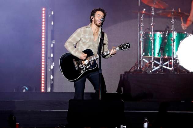Kevin Jonas of the Jonas Brothers at AT T Playoff Playlist Live before the 2023 College Football Playoff National Championship at Banc of California Stadium Los Angeles, 07 01 2023. Foto:xD.xBedrosianx xFuturexImage