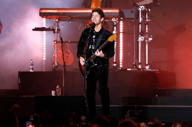 Nick Jonas of the Jonas Brothers at AT T Playoff Playlist Live before the 2023 College Football Playoff National Championship at Banc of California Stadium Los Angeles, 07 01 2023. Foto:xD.xBedrosianx xFuturexImage