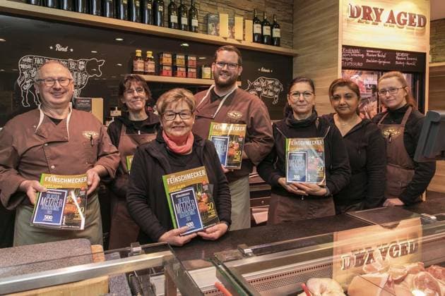 The Sieveneck butcher shop was awarded by Feinschmecker and is one of Germanys best businesses p The Sieveneck butcher shop, photographed on Monday, 09 January 2023, was awarded by Feinschmecker and is one of Germanys best businesses Christoph Sieveneck 4 v l , here with employees, runs the family business Germany NRW D Copyright: ThomasxGödde doc7of0ura2uqq1ksn9g92h ,EDITORIAL USE ONLY