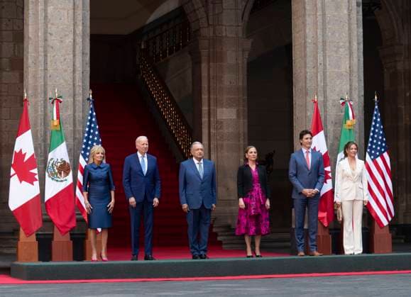 January 10, 2023, Mexico City, Mexico: Mexican President Andres Manuel Lopez Obrador and his wife Beatriz Gutierrez Muller pose with United States President Joe Biden, wife Jill Biden, Prime Minister Justin Trudeau and Sophie Gregoire Trudeau for an official photo at the North American Leaders Summit on Tuesday, January 10, 2023 in Mexico City, Mexico. Mexico City Mexico  - ZUMAc35_ 20230110_zaf_c35_027 Copyright: xAdrianxWyldx