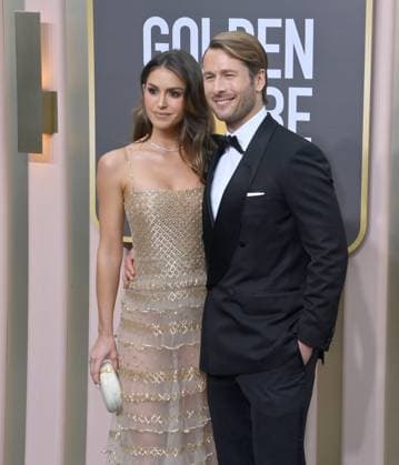 Gigi Paris and Glen Powell arrive for the 80th annual Golden Globe Awards at the Beverly Hilton in Beverly Hills, California on Tuesday, January 10, 2023.  LAP20230110091 JIMxRUYMEN