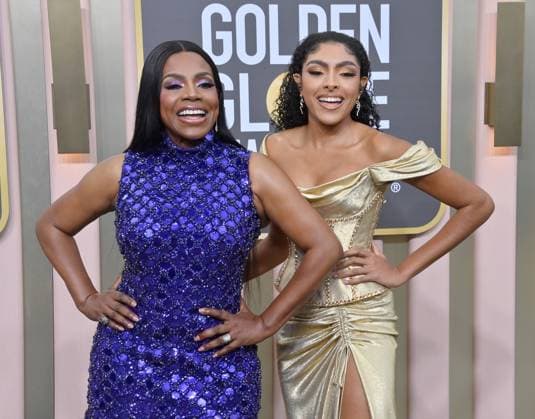 (L-R) Sheryl Lee Ralph and Ivy Maurice arrive for the 80th annual Golden Globe Awards at the Beverly Hilton in Beverly Hills, California on Tuesday, January 10, 2023.  LAP20230110150 JIMxRUYMEN