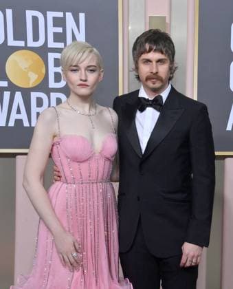 (L-R) Julia Garner and Mark Foster arrive for the 80th annual Golden Globe Awards at the Beverly Hilton in Beverly Hills, California on Tuesday, January 10, 2023.  LAP20230110256 JIMxRUYMEN