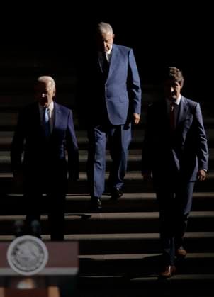 Message To The Media On The Occasion Of The X North American Leaders Summit Joe Biden, President of the United States; Andres Manuel Lopez Obrador, President of Mexico; and Justin Trudeau, Prime Minister of Canada, are descending stairs at the National Palace in Mexico City, on January 10, 2023, prior to delivering a message to the media on the occasion of their meeting at the 10th North American Leaders Summit, where they are discussing migration, economic and drug trafficking issues. Mexico City Mexico  Copyright: xGerardoxVieyrax originalFilename: vieyra-notitle230110_nplJN.jpg