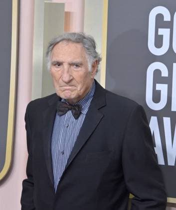 Judd Hirsch arrives for the 80th annual Golden Globe Awards at the Beverly Hilton in Beverly Hills, California on Tuesday, January 10, 2023.  LAP20230110355 JIMxRUYMEN