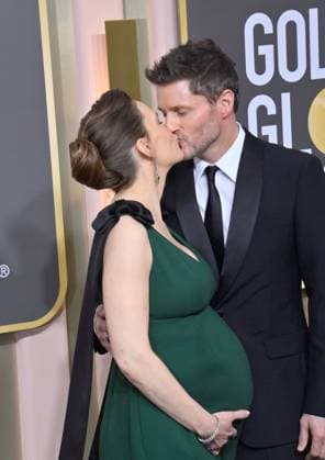 (L-R) Hilary Swank and Philip Schneider arrive for the 80th annual Golden Globe Awards at the Beverly Hilton in Beverly Hills, California on Tuesday, January 10, 2023.  LAP20230110370 JIMxRUYMEN