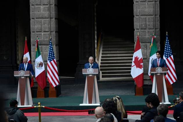 North American Leaders Summit News Conference January 10, 2023, Mexico City, Mexico: United States President, Joe Biden, Mexico™s President Andres Manuel Lopez Obrador and Canadian Prime Minister Justin Trudeau speak during a briefing conference after meeting at 10th North American Leaders Summit in Mexico at National Palace on January 10, 2023 in Mexico City, Mexico. (Photo by Carlos Tischler Eyepix Group) Copyright: xCarlosxTischler xEyepixxGroupx CT_10012023_85854