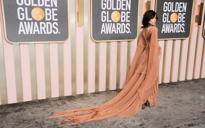 Jenna Ortega at arrivals for 80th Annual Golden Globe Awards - Arrivals, Beverly Hilton Hotel, Beverly Hills, CA January 10, 2023. Photo By: Elizabeth Goodenough Everett Collection at arrivals for 80th Annual Golden Globe Awards - Arrivals, Beverly Hilton Hotel, Beverly Hills, CA January 10, 2023. Photo By: Elizabeth Goodenough Everett Collection PUBLICATIONXNOTxINxCANxCHNxFRAxITAxJPNxNORxPOLxRUSxESPxUKxUSA