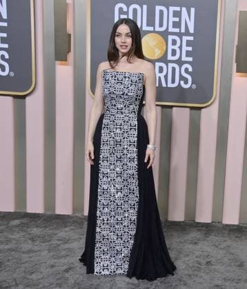 Ana de Armas arrives for the 80th annual Golden Globe Awards at the Beverly Hilton in Beverly Hills, California on Tuesday, January 10, 2023.  LAP20230110622 JIMxRUYMEN
