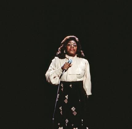 Phonzeit Phonzeit - Musik für junge Leute, Musik-Sendereihe, Deutschland 1975, Mitwirkende: amerikanische Jazz- und Popsängerin Donna Hightower, Deutschland , Deutschland Copyright: FredxLindinger Nur redaktionelle Nutzung. Editorial usage only. LIN_7602000524 UnitedArchives EDITORIAL USE ONLY