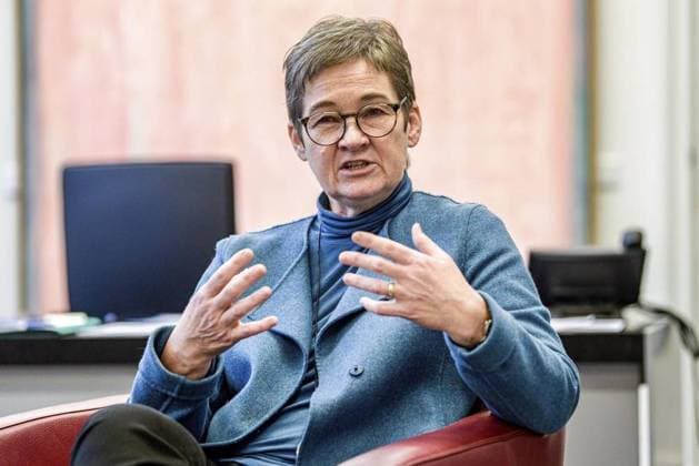 Ulrike Gote (Die Grünen), Senatorin für Wissenschaft, Gesundheit, Pflege und Gleichstellung in Berlin *** NUR FÜR REDAKTIONELLE ZWECKE *** EDITORIAL USE ONLY ***<p>Ulrike Gote (Die Grünen), Senatorin für Wissenschaft, Gesundheit, Pflege und Gleichstellung in Berlin, fotografiert am 07. Januar 2022 in Berlin. Deutschland Berlin Berlin Copyright: MaurizioxGambarini *** Ulrike Gote the Greens , Senator for Science, Health, Care and Equality in Berlin *** ONLY FOR EDITORIAL PURPOSE *** EDITORIAL USE ONLY *** P Ulrike Gote the Greens , Senator for Science, Health, Care and Equality in Berlin, photographed on 07 January 2022 in Berlin Germany Berlin Berlin Copyright Mauriziox Gambarini Copyright: MaurizioxGambarini doc7j6gtnpv19s14cabqelc EDITORIAL USE ONLY