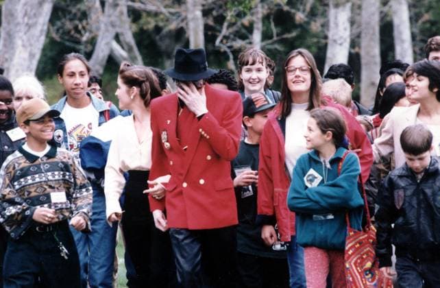 April 18, 1995, Santa Barbara, California, USA: Singer MICHAEL JACKSON with wife LISA MARIE PRESLEY., together hosted The World Summit of Children at their Neverland Valley Ranch. Santa Barbara USA - ZUMAg49_ 20010228_gaf_g49_190 Copyright: xLisaxRosex