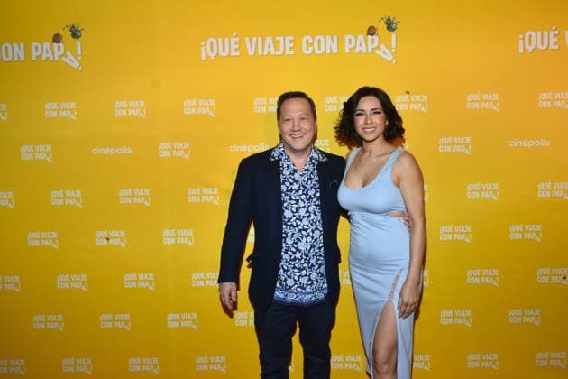 Daddy Daughter Trip Mexico City Film Premiere January 14, 2023, Mexico City, Mexico: American actor Rob Schneider and his wife Patricia Azarcoya Schneider attend at Daddy Daughter Trip film premiere at Cinepolis Mitikah. on January 14, 2023 in Mexico City, Mexico. (Photo by Carlos Tischler Eyepix Group) Copyright: xCarlosxTischler xEyepixxGroupx CT_14012023_86221