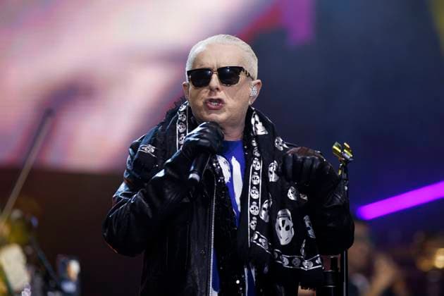 Entertainment Themen der Woche KW02 Sänger Holly Johnson von der Band Frankie goes to Hollywood bei seinem Auftritt bei Die 80er live - Die größte 80er Party der Welt! - ein Konzertevent von Markus Krampe in der Merkur Spiel Arena. Düsseldorf, 14.01.2023 NRW Deutschland *** Singer Holly Johnson from the band Frankie goes to Hollywood during his performance at Die 80er live Die größte 80er Party der Welt a concert event by Markus Krampe at Merkur Spiel Arena Düsseldorf, 14 01 2023 NRW Germany Copyright: xChristophxHardtx