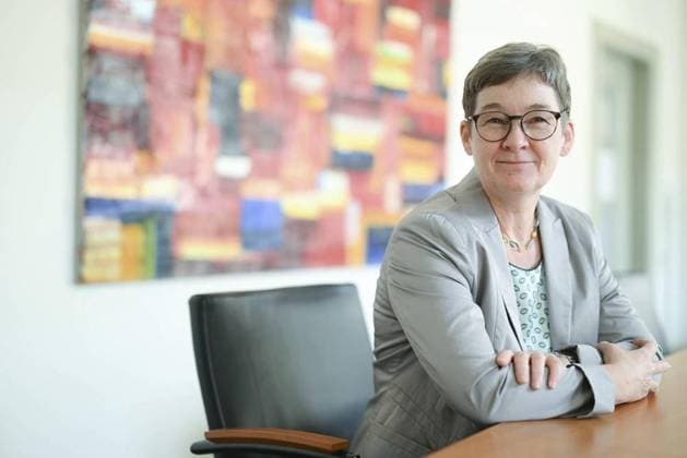 Ulrike Gote (Grüne) *** NUR FÜR REDAKTIONELLE ZWECKE *** EDITORIAL USE ONLY ***<p>Ulrike Gote (Grüne) Senatorin für Wissenschaft, Gesundheit, Pflege und Gleichstellung in Berlin am 20. Mai 2022 in ihrer Behörde. Deutschland Berlin Copyright: RetoxKlar *** Ulrike Gote green *** ONLY FOR EDITORIAL PURPOSE *** EDITORIAL USE ONLY *** P Ulrike Gote green Senator for Science, Health, Care and Equality in Berlin on 20 May 2022 in their Authority Germany Berlin Copyright RetoxClear Copyright: RetoxKlar doc7l38frhphwzfdrgxlum EDITORIAL USE ONLY