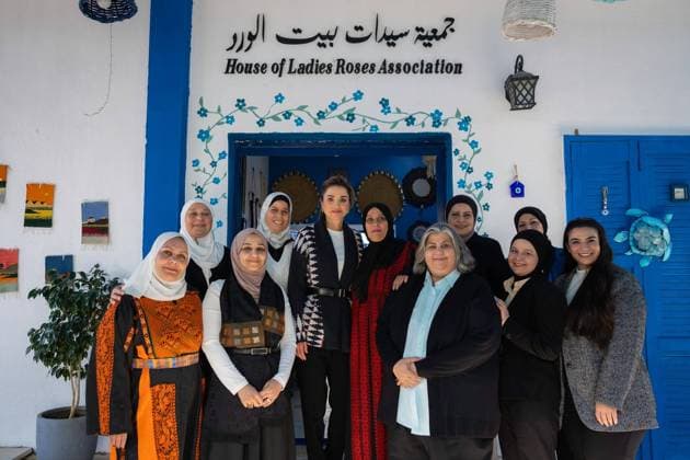 Bilder des Jahres 2023, Entertainment 01 Januar Entertainment Themen der Woche KW03 Entertainment Bilder des Tages Her Majesty Queen Rania Al Abdullah, visit to the House of Roses Ladies Association Aqaba Her Majesty Queen Rania Al Abdullah, visit to the House of Roses Ladies Association Aqaba, Jordanon January 16, 2023. Photo by Queen Rania apaimages Amman Amman Jordan 160123_Jordan_JPO_00 (1) Copyright: xapaimagesxRoyalxHashemitexCourtxx xapaimagesx