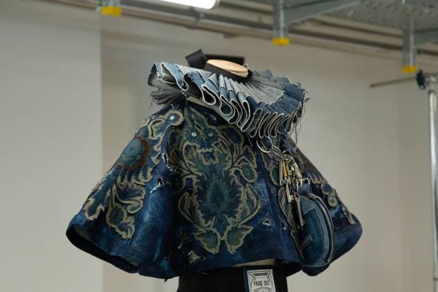 DER BERLINER SALON 2023 A curated group exhibition displaying German fashion, accessories and jewelry design talents. Copyright: xx dbsxmaria-6409